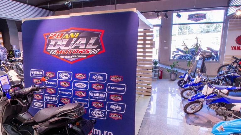 Dual Motors: standul Dual Motors și motocicletele Yamaha