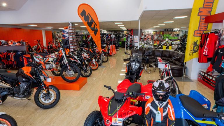 Profi Moto Shop: showroomul cu motociclete KTM și ATV-uri